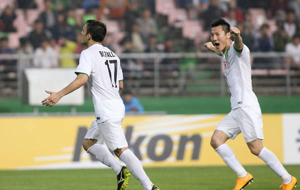  佛罗伦萨客场逼平领头羊  